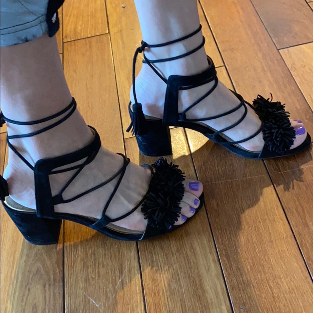 Zara super trendy black sandals size 8